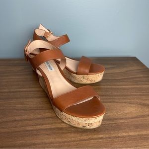 Steve Madden Tan Platform Sandals